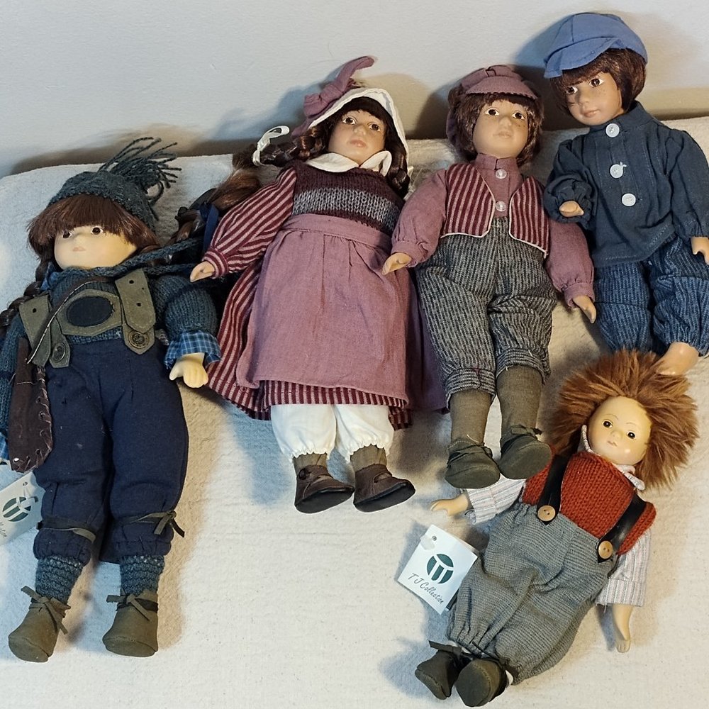 Lot Of 5 Vintage 1993 TJ Collection Hand Made Dolls 9" to 12" Tall Made Thailand